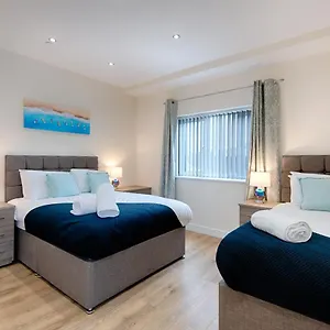 Apartment Eaton House 2 - Tv In Every Bedroom!, Swansea